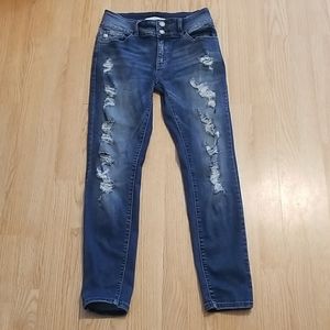 Kancan 28 skinny, distressed, button,high waist